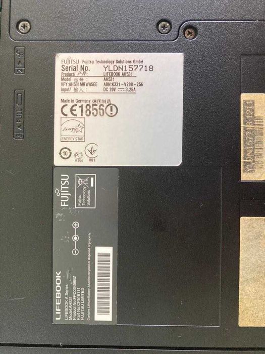 Лаптоп Fijitsu Lifebook