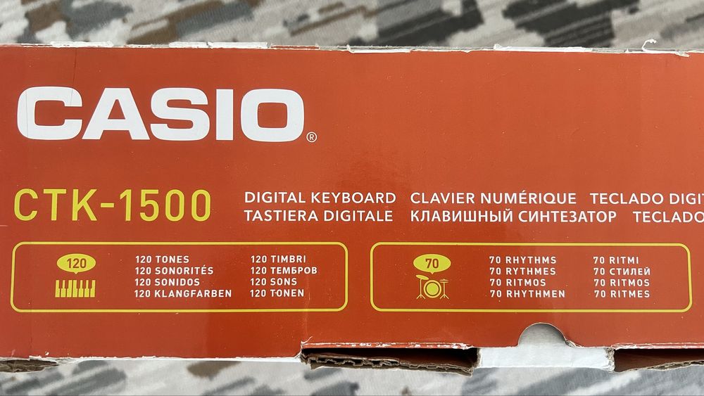 Продам синтезатор Casio