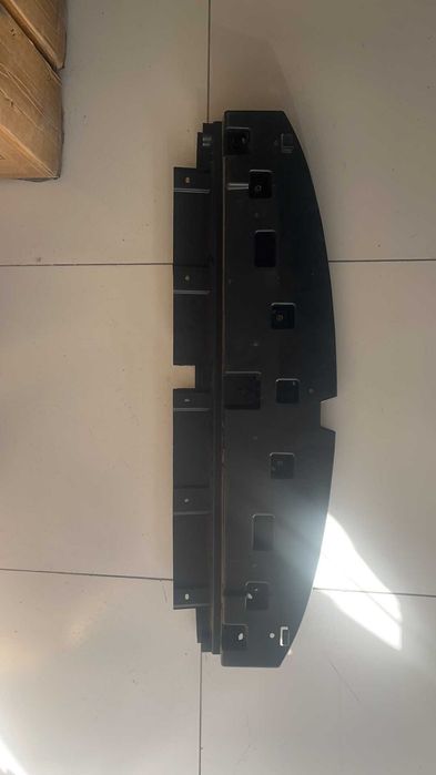 Hongqi Eqm5 Нижняя защита переднего бампера aftermarket В наличии