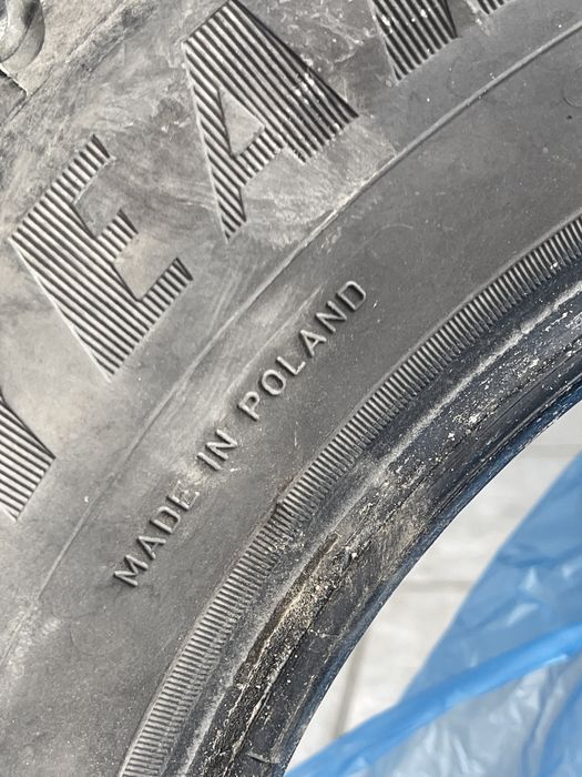 Продам шины Goodyear Ultragrip 195/65/15