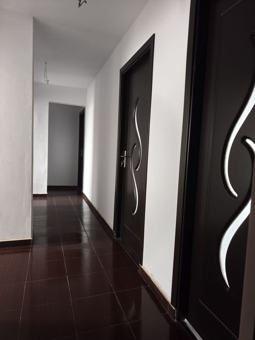 Apartament 4 camere 82 mp+Boxa