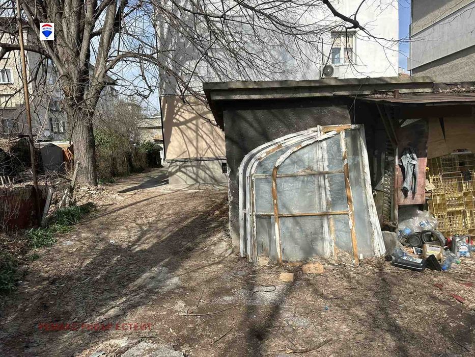 Продава се Гараж / Паркомясто в Русе, Централен южен район - 15 кв.м за 1500 €/кв.м - Снимка #3