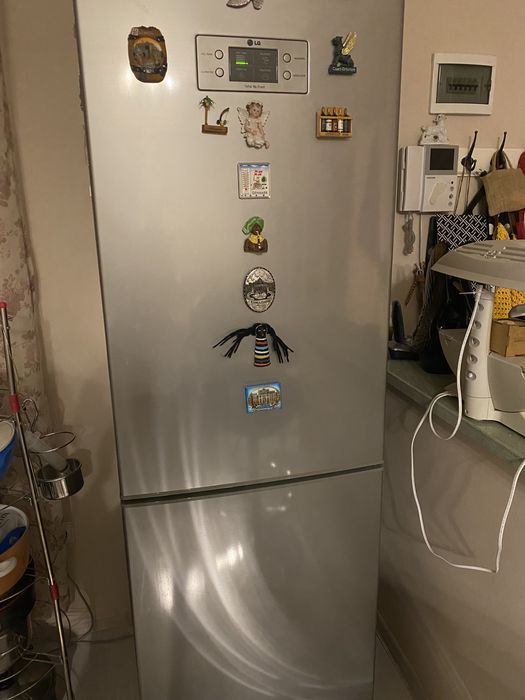 Холодильник LG