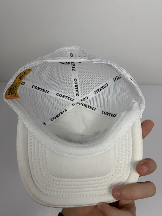 Sapcă alba Corteiz