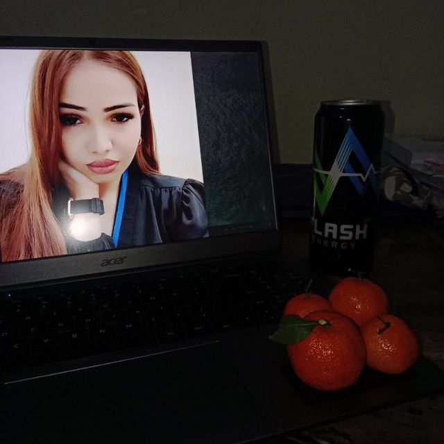 Notbuk ACER Srochna Sotiladi