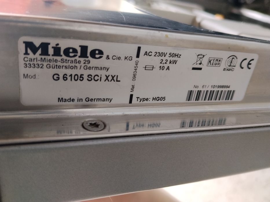 Masina de spalat vase Miele de 12 persoane