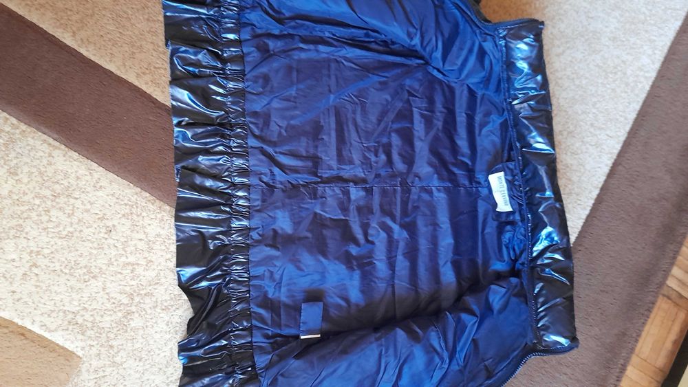 Тъмно синьо  яке