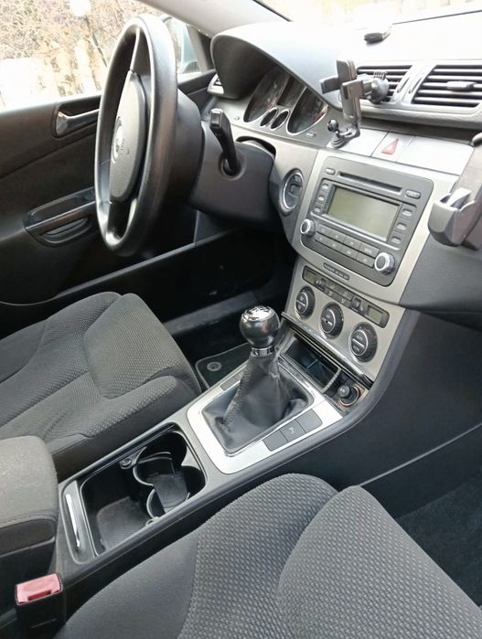 Volkswagen Passat , B6 2005