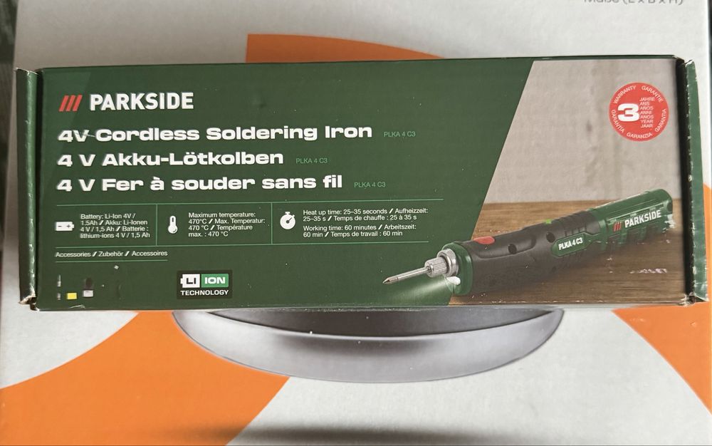 Vând pistol de lipit  cu acumulator Parkside