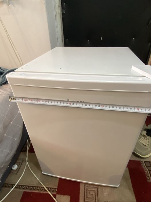 Продам мини холодильник