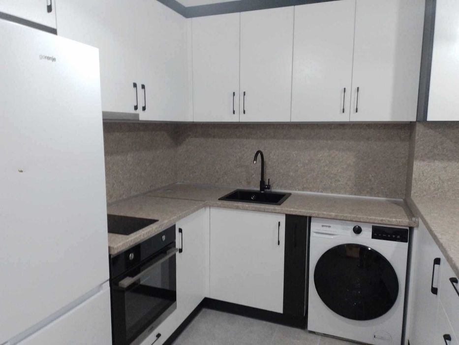 Дава се под наем Двустаен апартамент в София, Редута - 55 кв.м за 714 € - Снимка #2