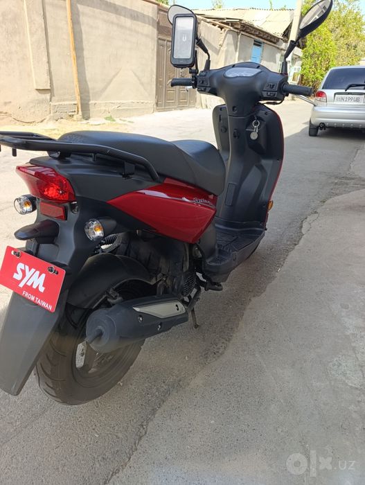 Moto sotiladi orginal