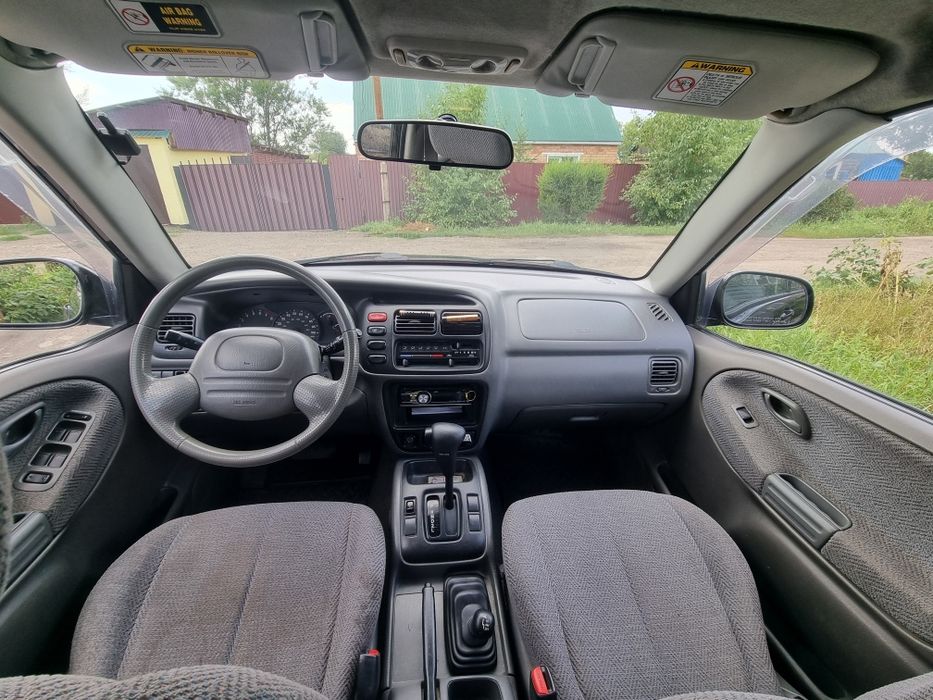 Продам машину Suzuki Grand Vitara