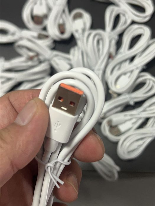 Zaryadnik kabel optom narxda (20 tadan ko'p sotiladi)