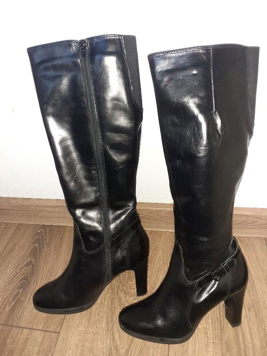 Cizme înalte mărimea 36, din piele