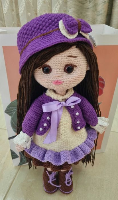Ръчно плетена кукла