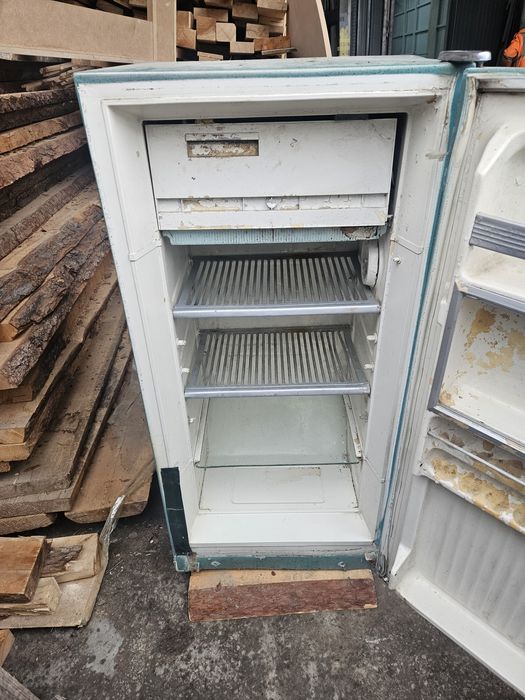 Холодильник советский