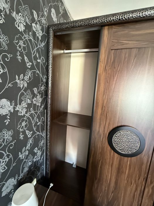 Луксозна спалня комплект – отлично състояние + ПОДАРЪК огледало