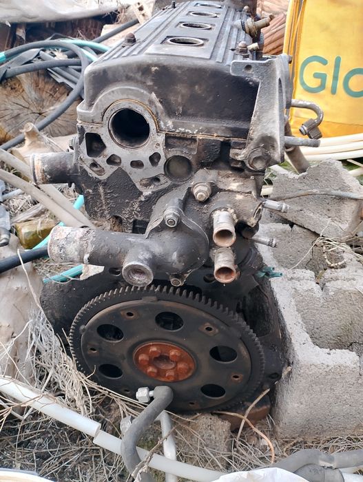 Мотор Карина Е 1,8