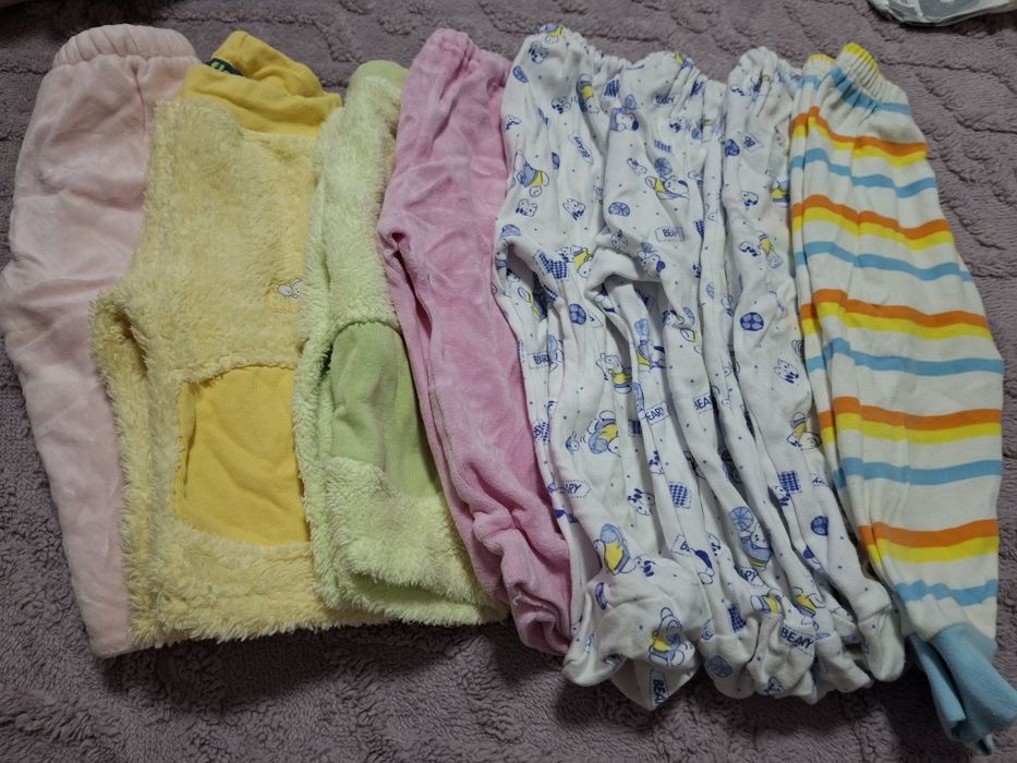 Hăinuțe bebeluși mai multe mărimi stare foarte bună
