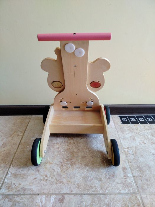 Дървена проходилка (Уокър)