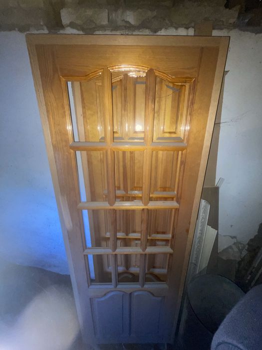 Продам деревянные двери