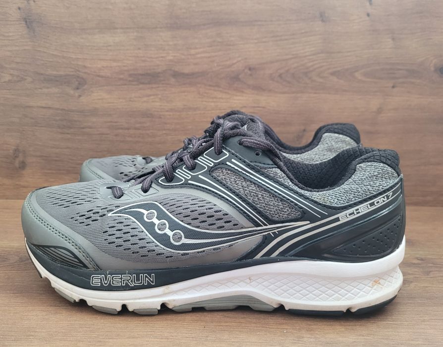 Много запазени!Мъжки маратонки Saucony Echelon 7-40номер