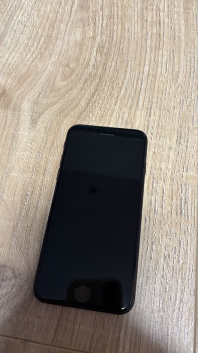 Iphone SE 2020/ втора употреба