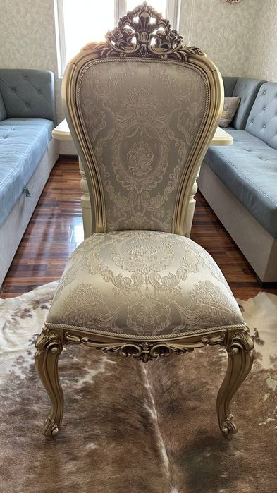 Хашаматли стуларни узи сотилади. Арзон народа берворамиз холати янги.