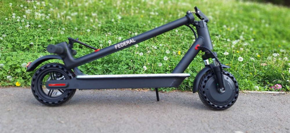 Trotineta electrica - noua la cutie - livrare gratuit oriunde -2025