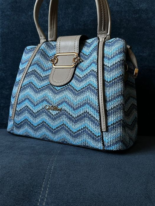 Продам сумочку женскую