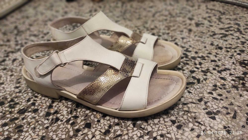 Дамски САНДАЛИ бели със златисто ест. Кожа, н. 39