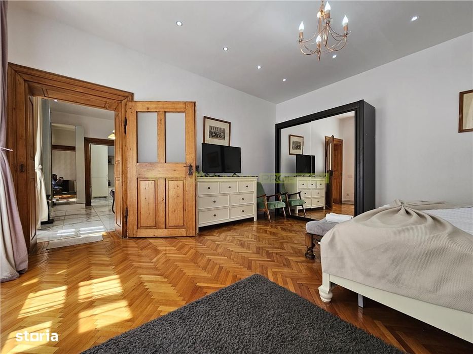 Apartament superb in Centrul Istoric - pretabil regim hotelier