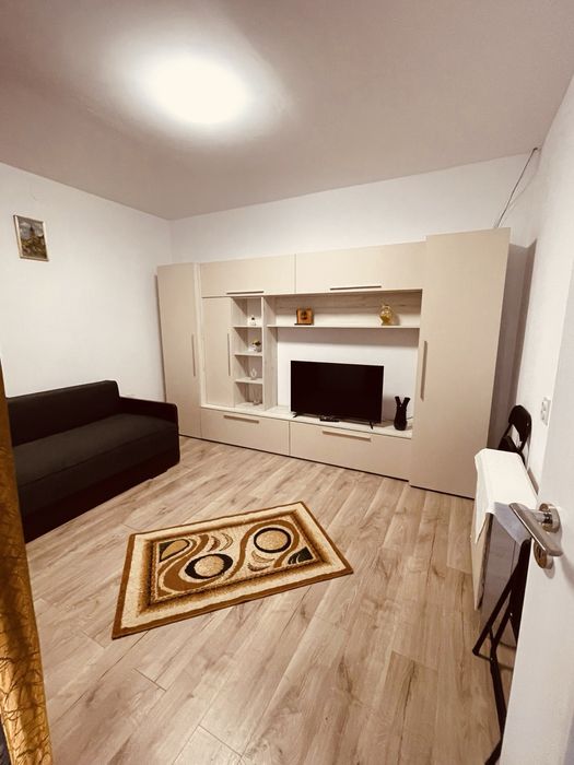 Casa de inchiriat Piata cluj ,2 camere ,52 mp