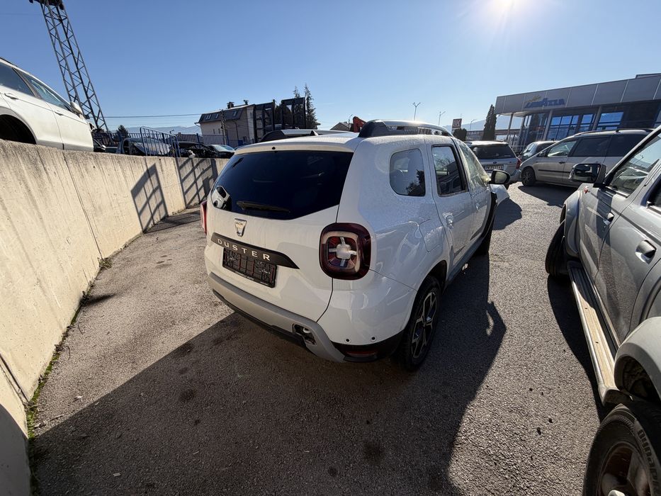 Dacia Duster 1.5 dci 2021 НА ЧАСТИ