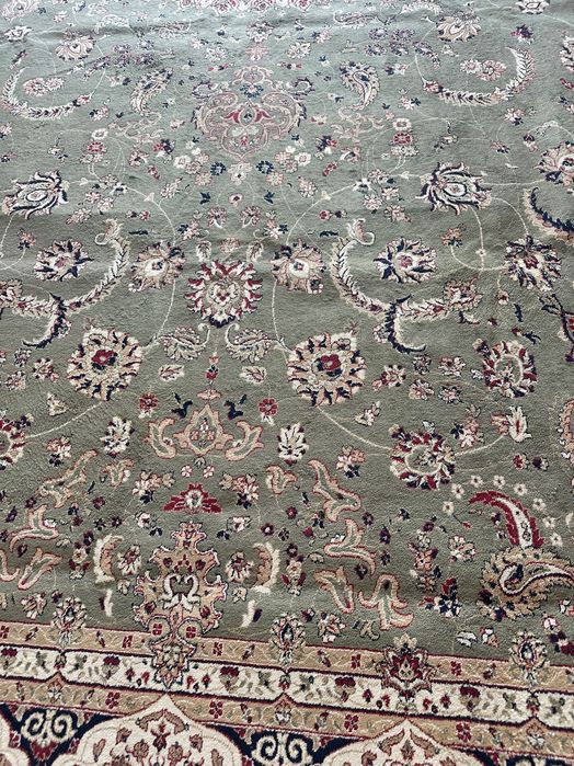 Продаю ковер шелковый из Дубай