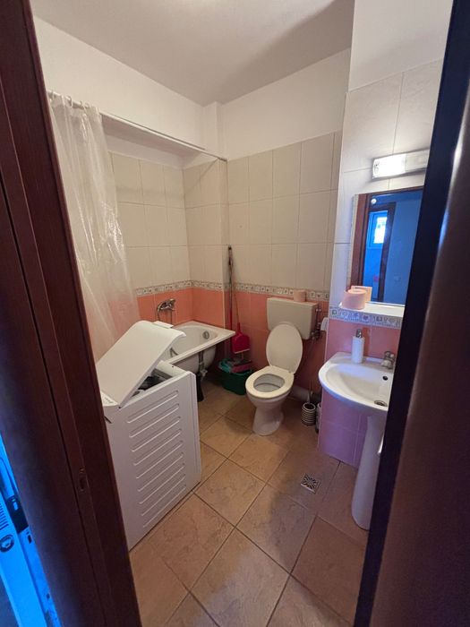 Închiriere apartament, o cameră