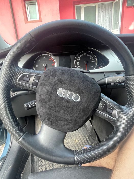 Vând Audi a4 b8 2011