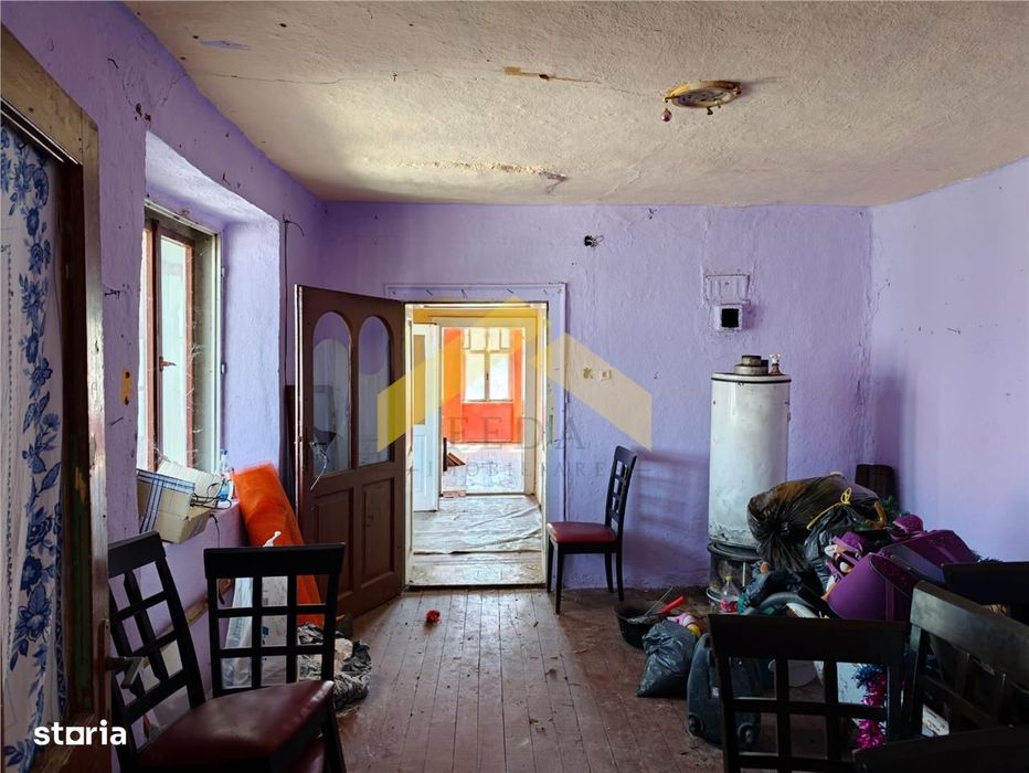 Casa de vanzare la sol in localitatea Felnac