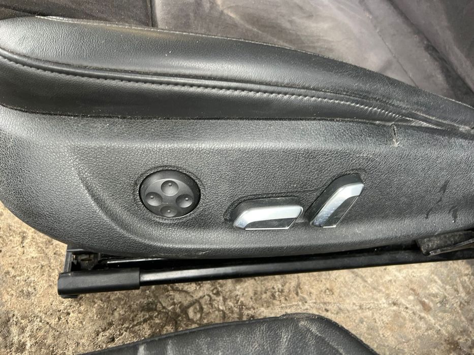 Салон за Ауди AUDI A5 4 врати кожа+плат Алкантар Ел. Рекаро 313