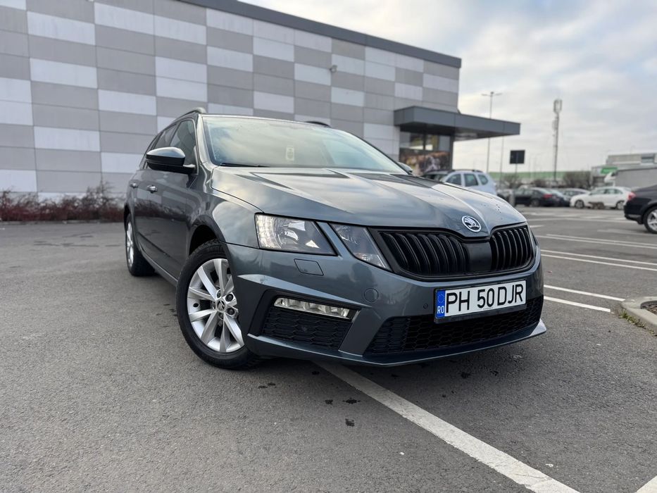 Skoda Octavia 2.0TDI DSG 150CP / Camera marsarier / Keyless Entry&Go / Intretinuta