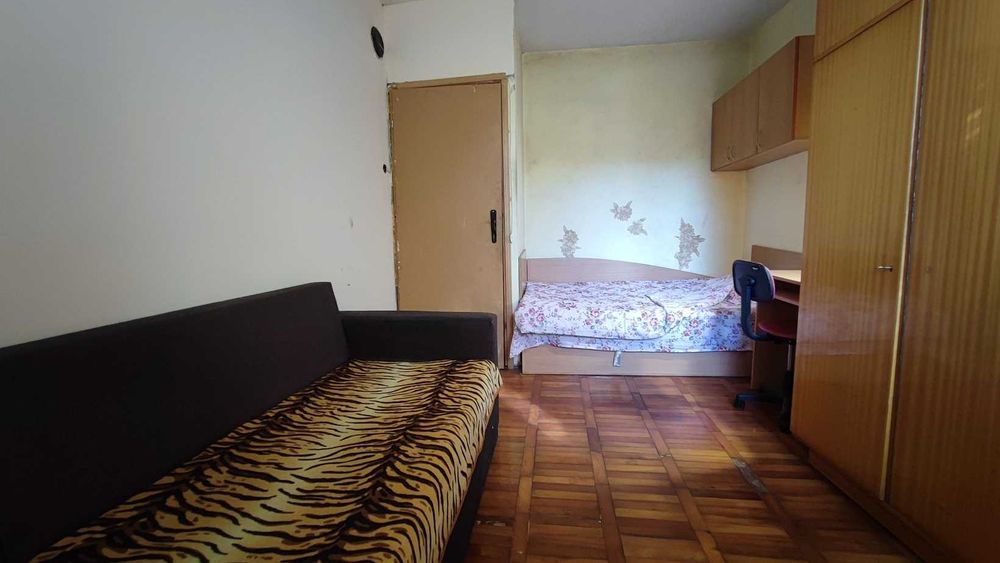 Дава се под наем Двустаен апартамент в Велико Търново, Център - 40 кв.м за 255 € - Снимка #3