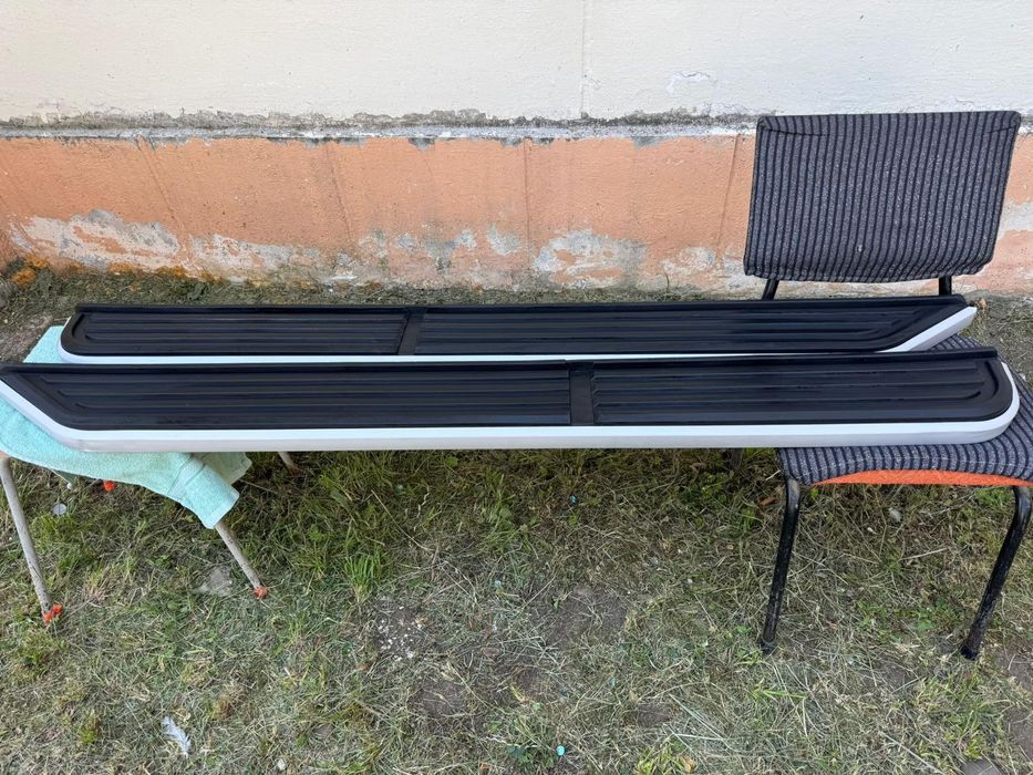 Praguri laterare universale auto