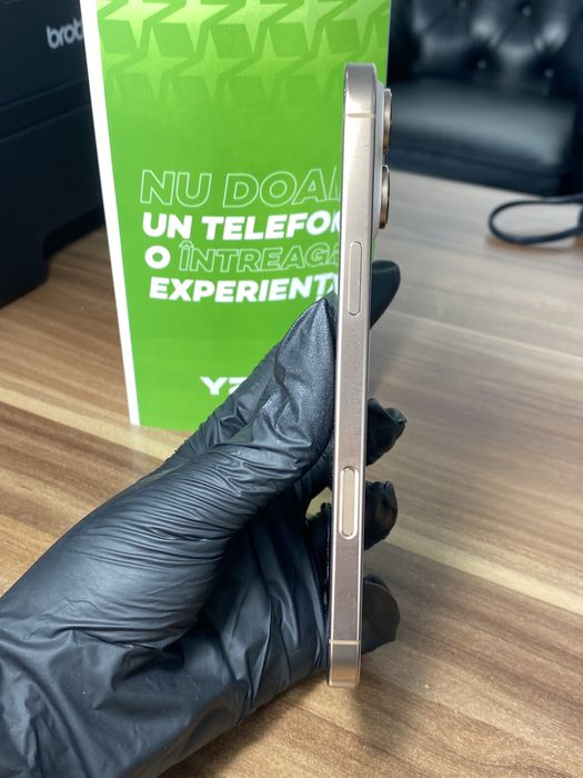 iPhone 16 Pro Max • 256 GB • Desert Titanium