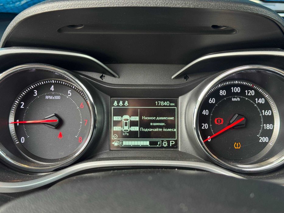 Автомобиль Tracker 2 LTZ