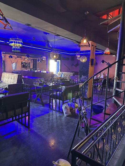 Tayor biznes. Kafe restoran klubnika shrinlik fastfood ochish uchun