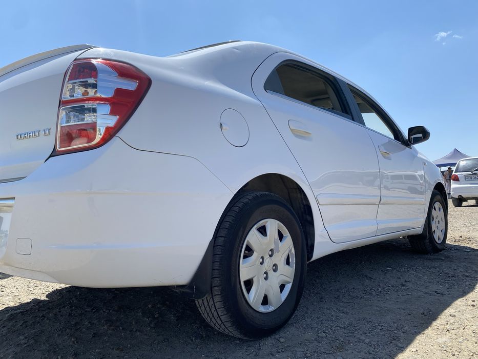 Chevrolet cobalt sotiladi