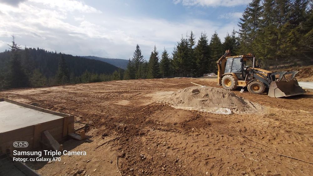 Servicii Miniexcavator / Buldoexcavator și basculă 3.5t BELIȘ