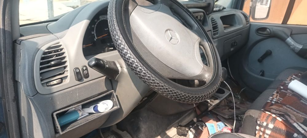 Vând Mercedes Benz autoutilitara
