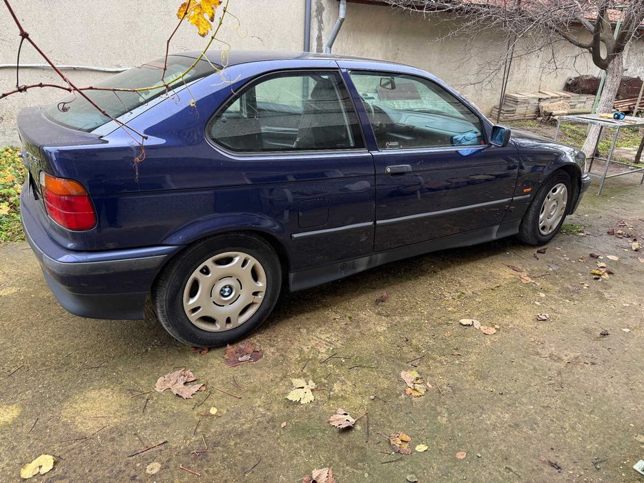 BMW 316i 1,6 купе бензин 1997 година за части